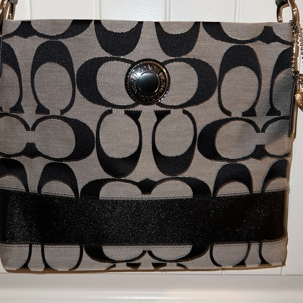 BRAND NEW crossbody Coach Purse!!!!